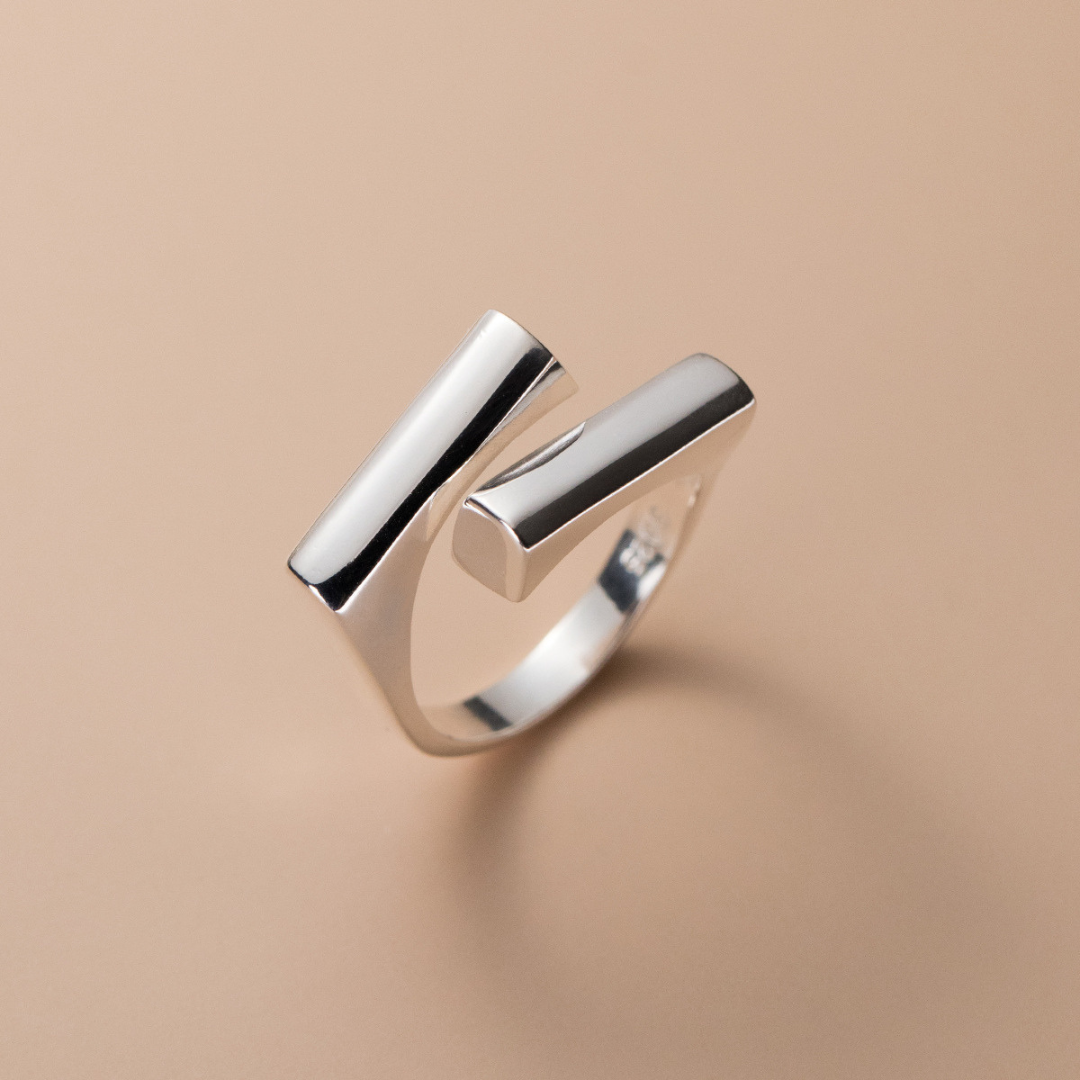 Simple modernist 925 silver ring