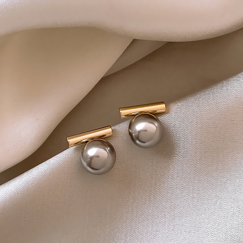 Elegant Dark Pearl Earrings in Gold-Tone