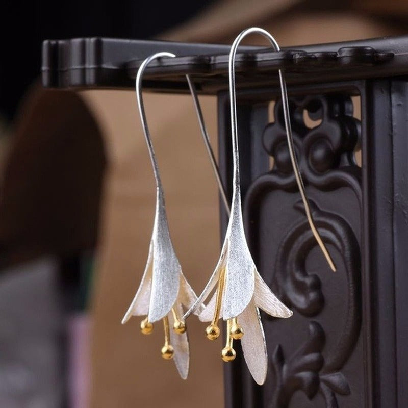 Luxury vintage silver flower earrings