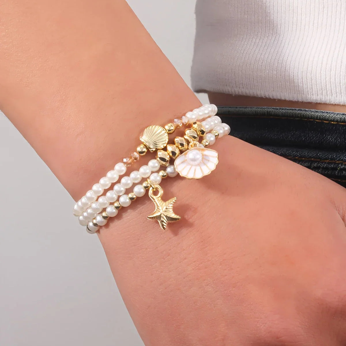 Set of 3 Elegant Bracelets with Pearls