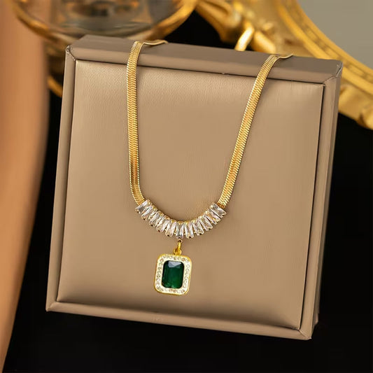 Regalia Prisme necklace with emerald | Golden