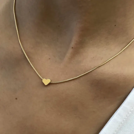 Mini golden heart necklace