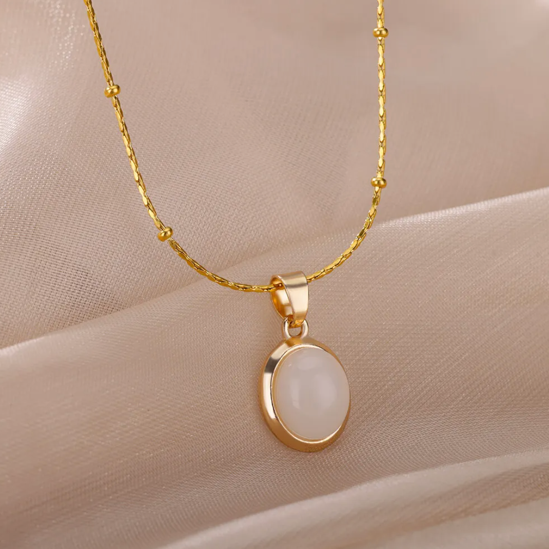 18-karat golden white quartz necklace