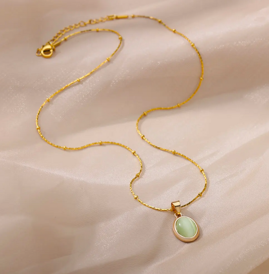 18-karat golden-plated green quartz necklace