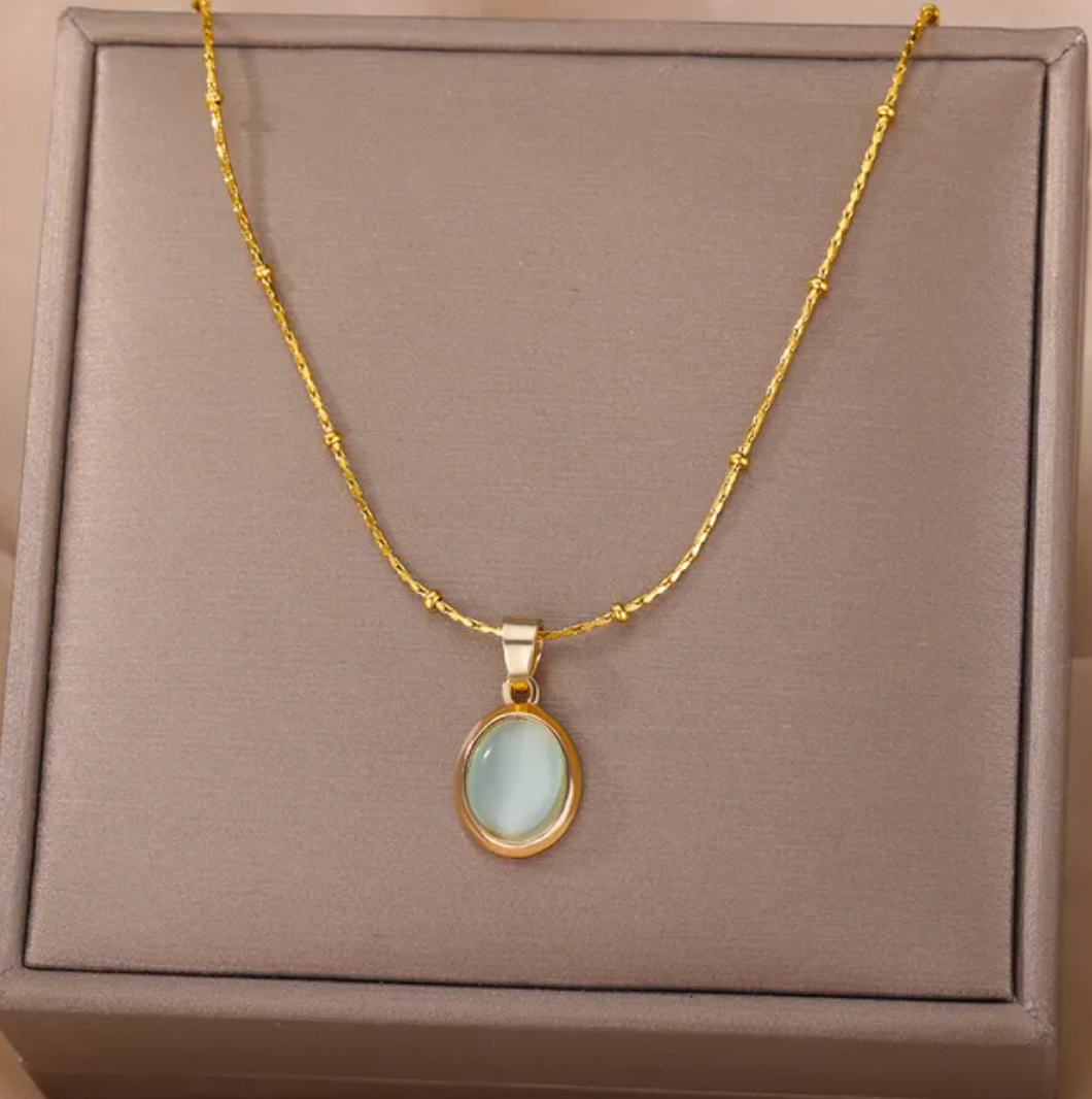 18-karat golden-plated quartz style necklace