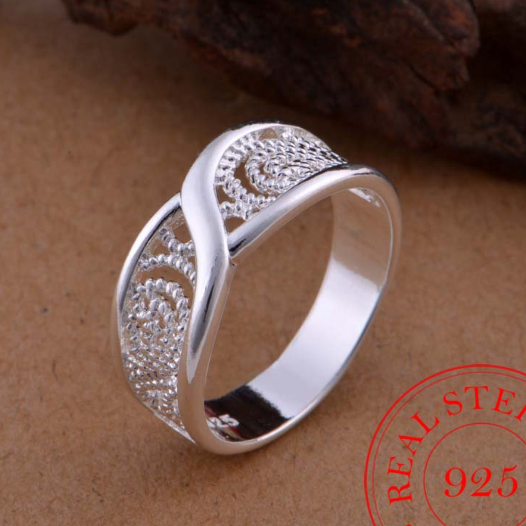 925 silver ring with infinity engraving