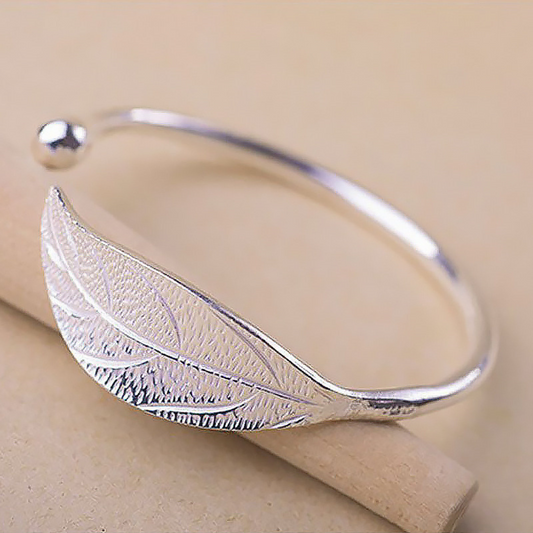 Adjustable 925 silver leaf-shaped bracelet