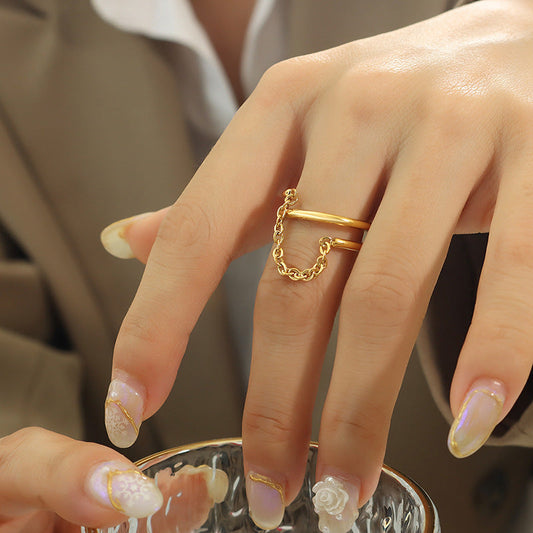 Magnifique Gold-Tone Twisted Chain Ring