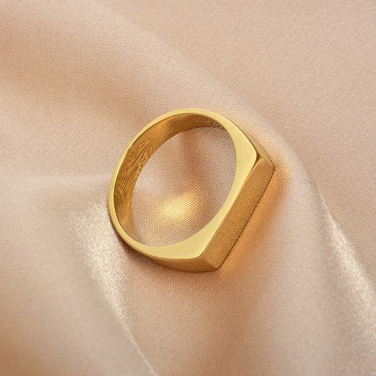 Rectangular signet ring