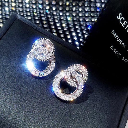 Elise Interlocking Circles Earrings