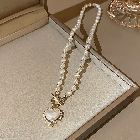 Lockheart pearl necklace