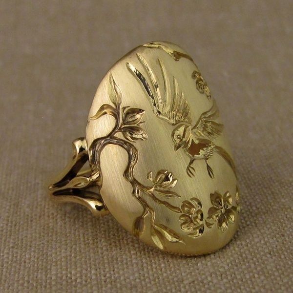 Vintage Natural Gold-Tone Ring