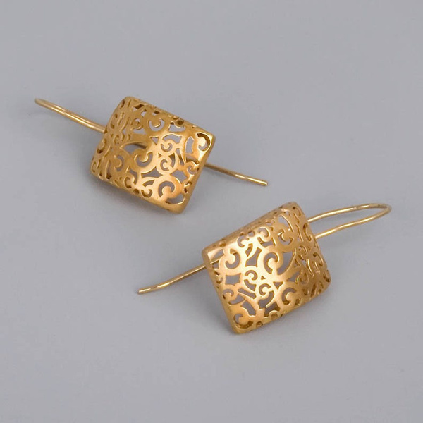 Hollow Gold-Tone Ivy Earrings