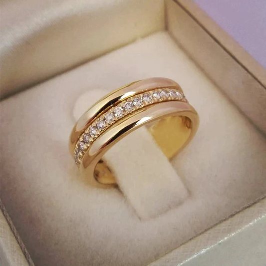 Patricia - Vintage incrusted zirconite ring
