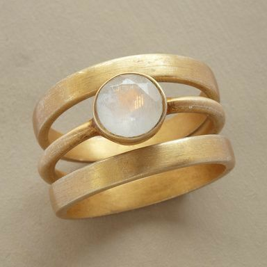 Vintage Gold-Tone and Silver Moonstone Inlay Ring