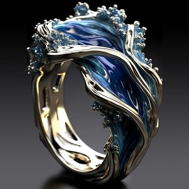 Vintage Gold-Tone Ring Shaped Like Sea Waves