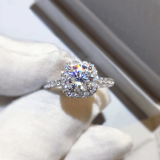 Oleana brilliant band ring