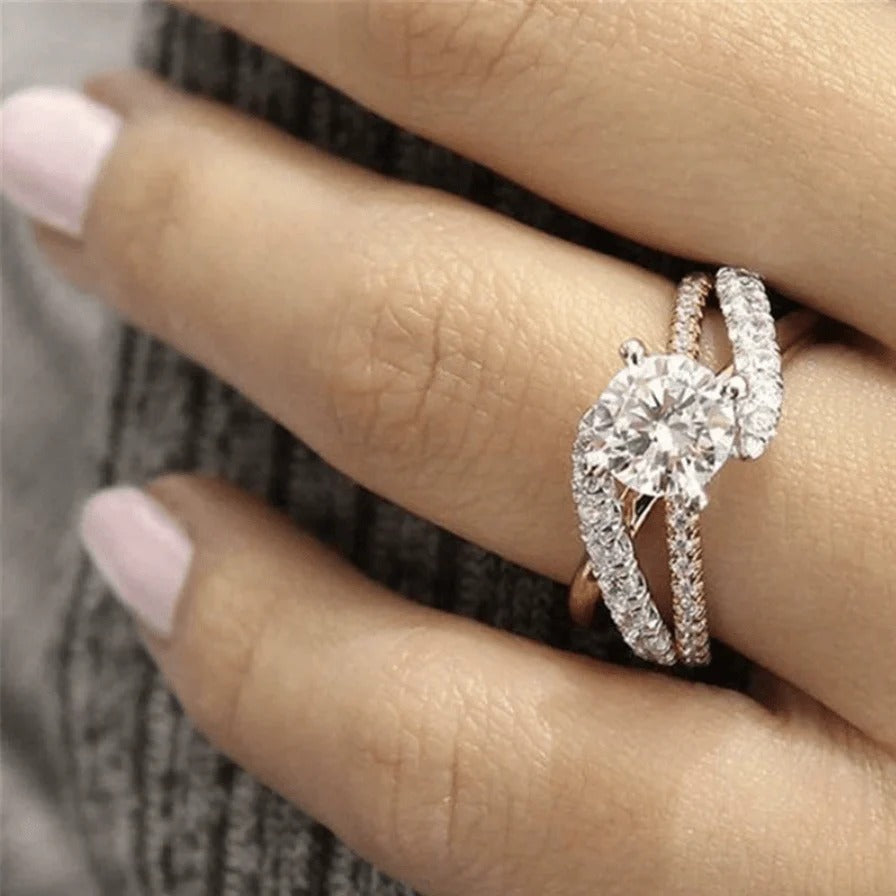 Victorina woven round ring